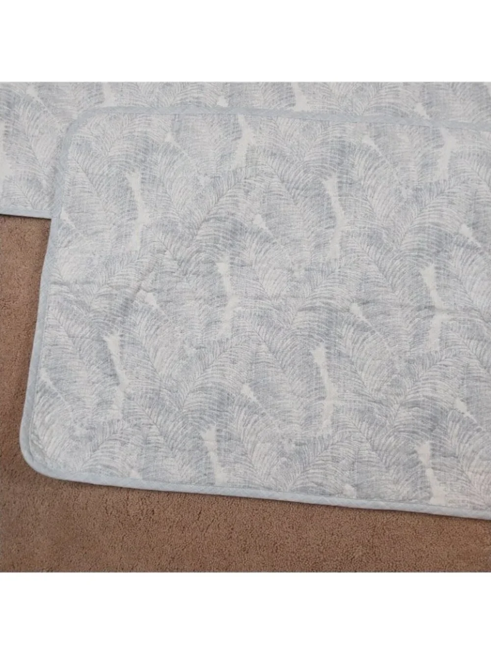 2 Tommy Bahama King Pillow Covers Shams Blue & White Palm Frond Leaves Coastal
